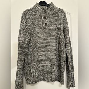 Level Eight Men ‘s Premium brand knitted Sweater Size XL high neck Adult..